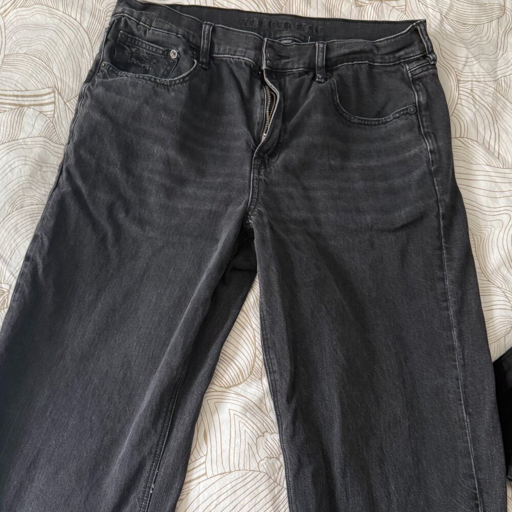 American Eagle Size 10 Cropped Black Strigid Jeans